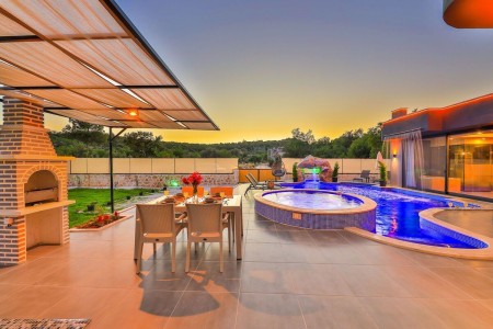 Villa Agartra