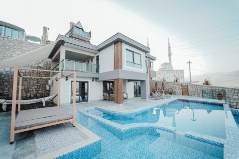 VİLLA GUATRO