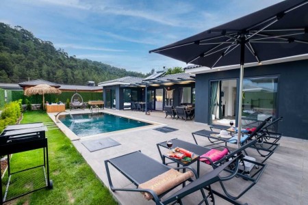 Villa Kayra House