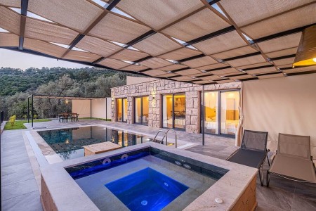 Villa Filinta 1