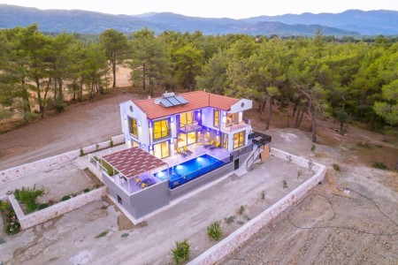 Villa Saltanat Uğrar