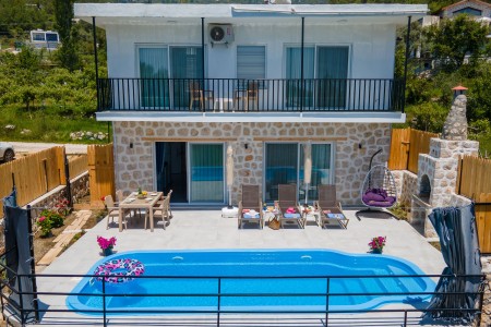 Villa Petek 2